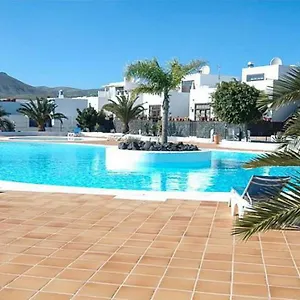 https://casa-azul-puerto-calero.in-canary-islands.com